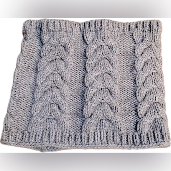 GAP Accessories - GAP Wool Blend Cable Knit Scarf